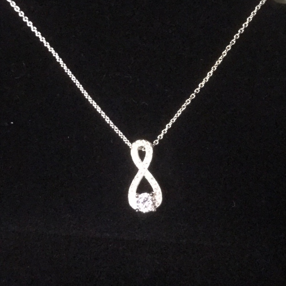 Silver infinity necklace - Picture 2 of 4
